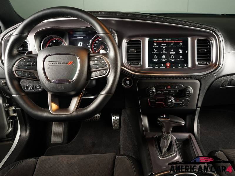 Dodge Charger 6.4 Scatpack Widebody / 1er Main