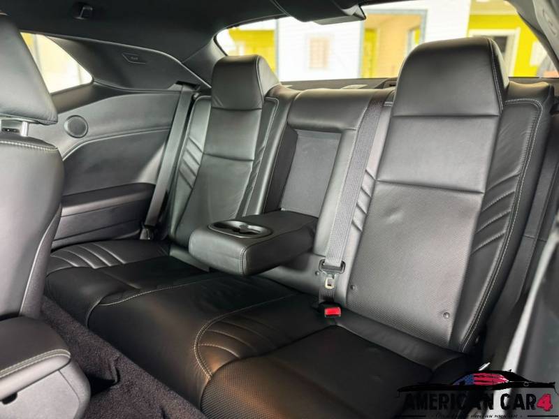 Dodge Challenger Hellcat 717ch / Première main