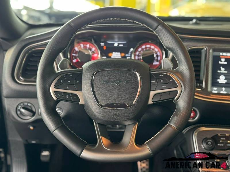 Dodge Challenger Hellcat 717ch / Première main