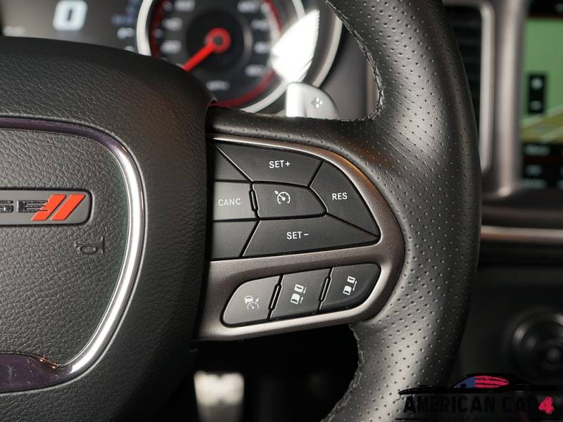 Dodge Charger 6.4 Scatpack Widebody / 1er Main