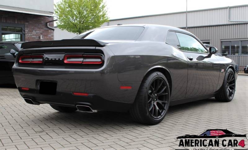 Dodge Challenger 6.4 SRT / Montpellier dans l'Hérault 34 Vu arrière