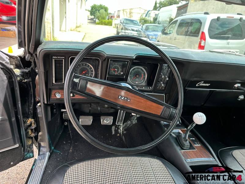 Vu intérieur Camaro SS 1969 / Pack RS  disponible à Montpellier 