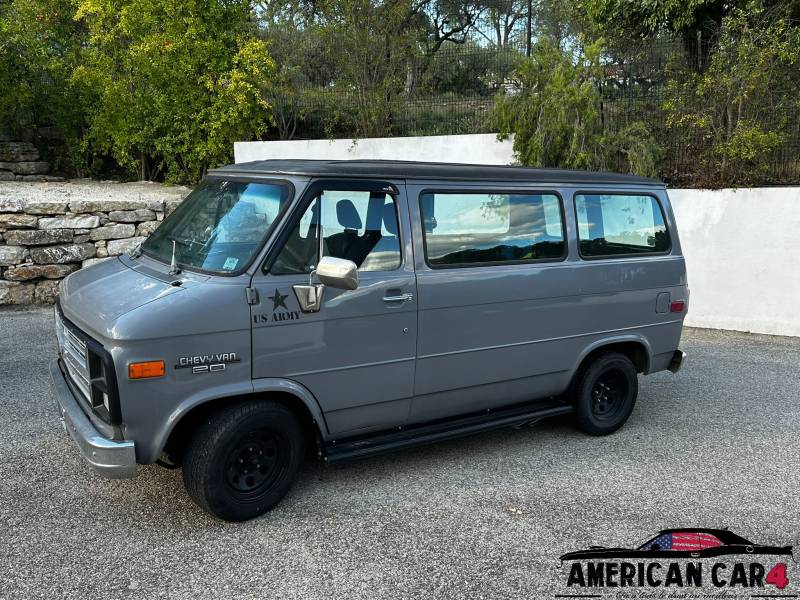 Chevrolet G20 Unique / Swap 5.0 V8 Mustang coté gauche