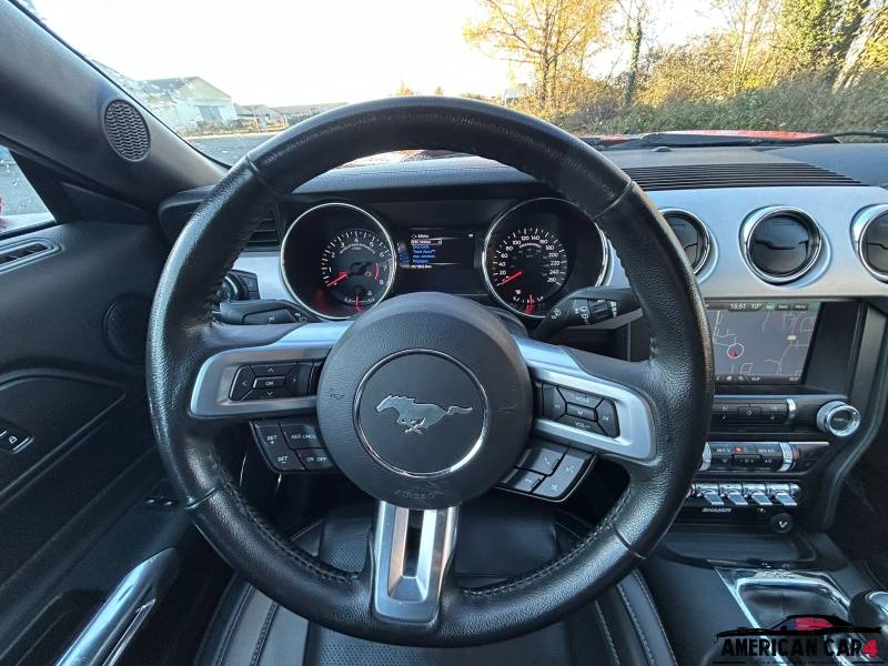 Ford Mustang 2.3 Ecoboost Volant
