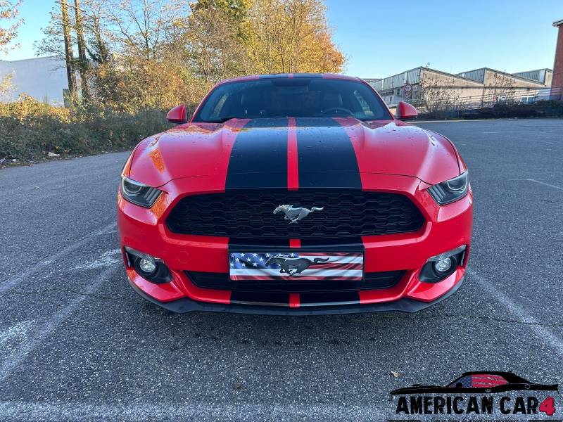 Ford Mustang 2.3 Ecoboost avant