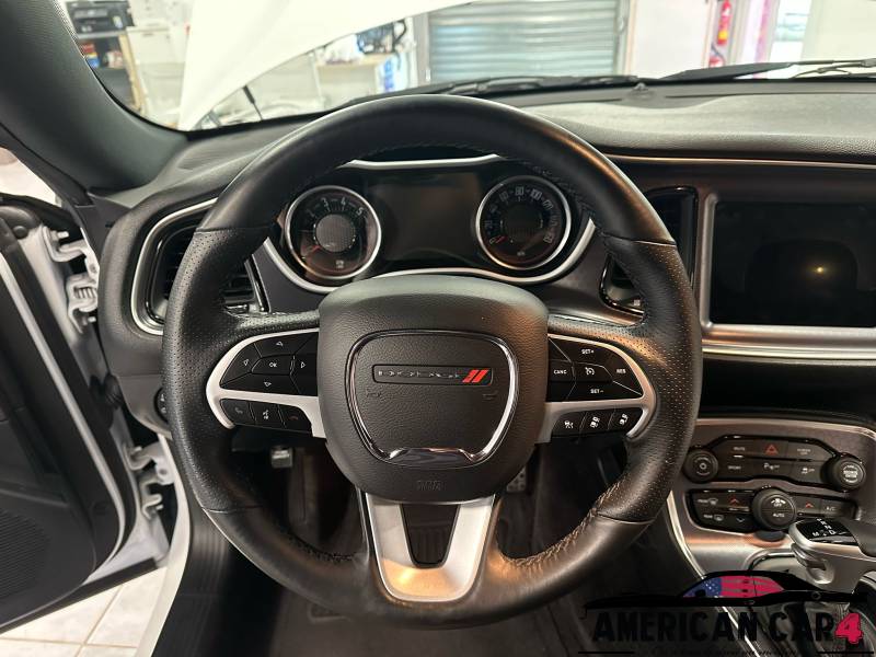 Dodge Challenger R/T 5.7L V8