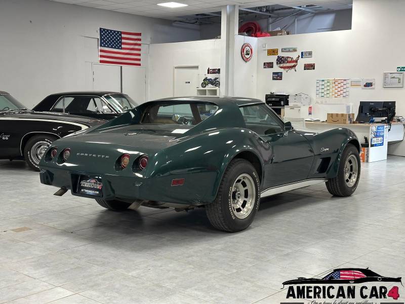 Corvette C3 Stingray 1975 – V8 – Boite automatique – 26990 €