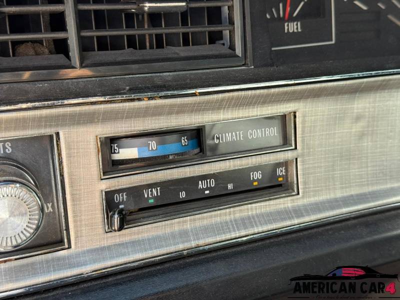 Cadillac DeVille Sedan 1971