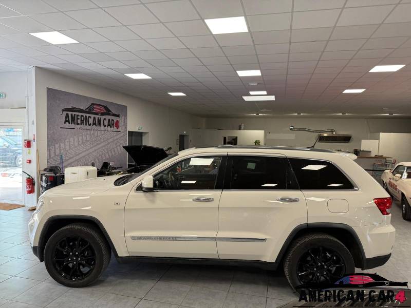 Jeep Grand Cherokee 5.7 V8 Overland – 2011 – Full Options