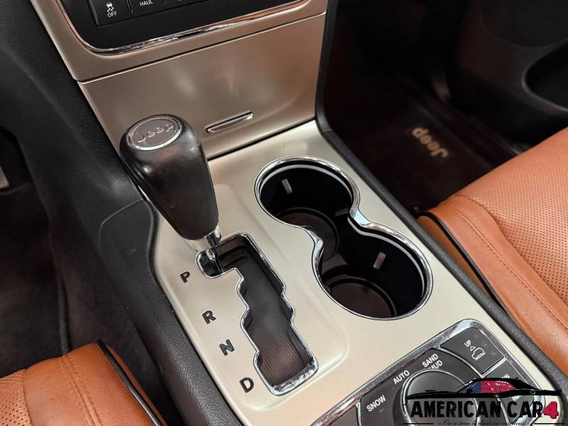 Jeep Grand Cherokee 5.7 V8 Overland – 2011 – Full Options