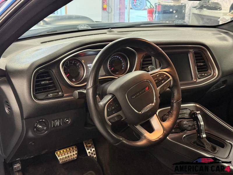 Dodge Challenger R/T Scatpack  Shaker 6.4 V8 492 ch – 2017 – 93 200 km