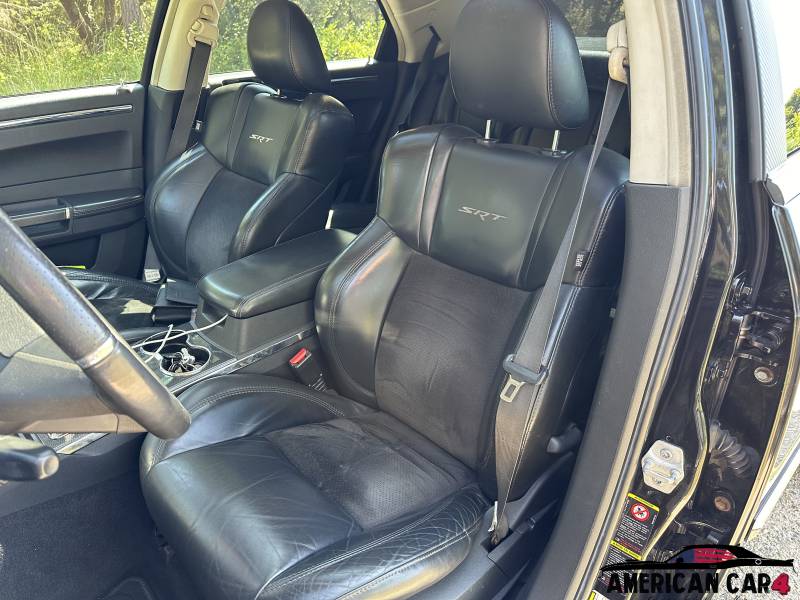 Chrysler 300C SRT8 6.1 GPL Disponible à Montpellier siège