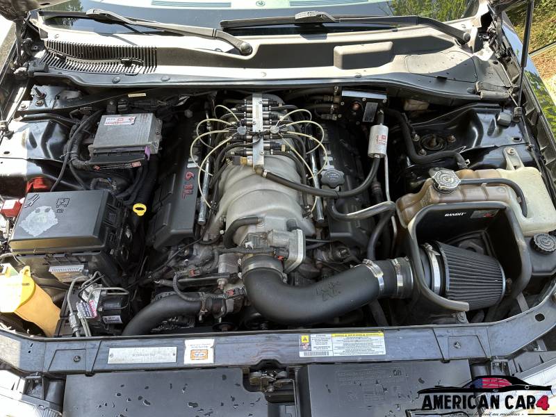 Chrysler 300C SRT8 6.1 GPL Disponible à Montpellier moteur