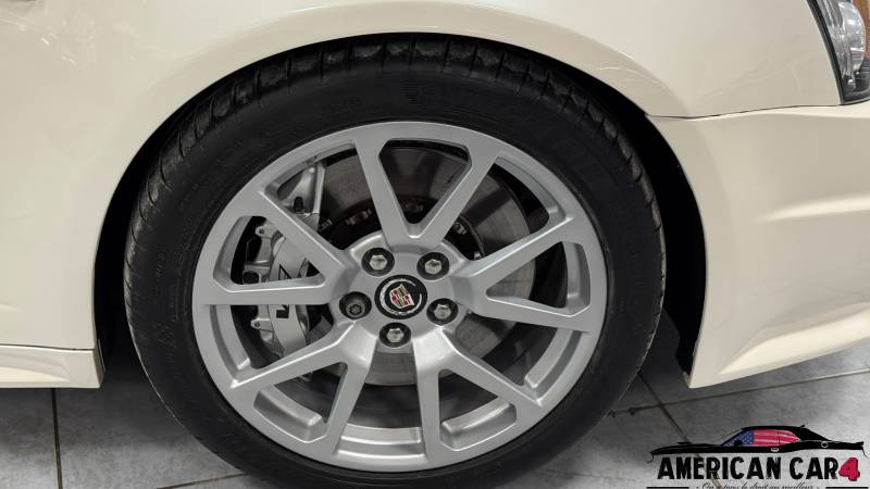 Cadillac CTS-V Coupé 2011 – V8 6.2L Supercharged 560 ch | Disponible en stock chez American Car4