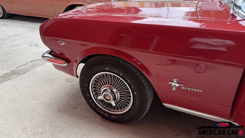 Ford Mustang Cabriolet 1965 – V8 289 ci | Disponible en stock chez American Car4